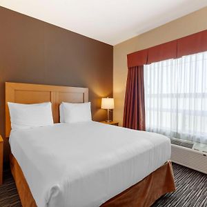King Suite Spa Bath